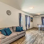 Gorgeous Apartment In Potomje With House Sea View アパート Potomje