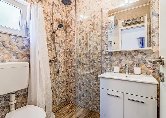 2 Bedroom Amazing In * Potomje