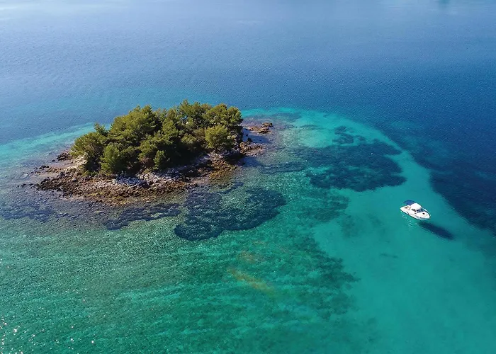 2 Bedroom Amazing In 公寓 Potomje